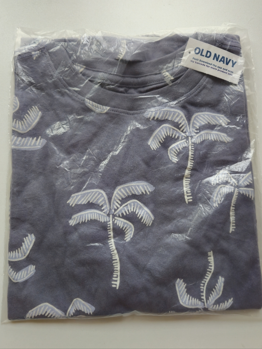 Old Navy Palm Tree Tee — Dusty Blue & White Old Navy Palm Tree Short Sleeve Crew